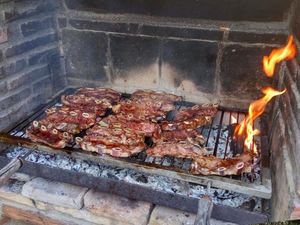 Can Nofre - Masia Familiar En Zona Tranquila Amer Bagian luar foto